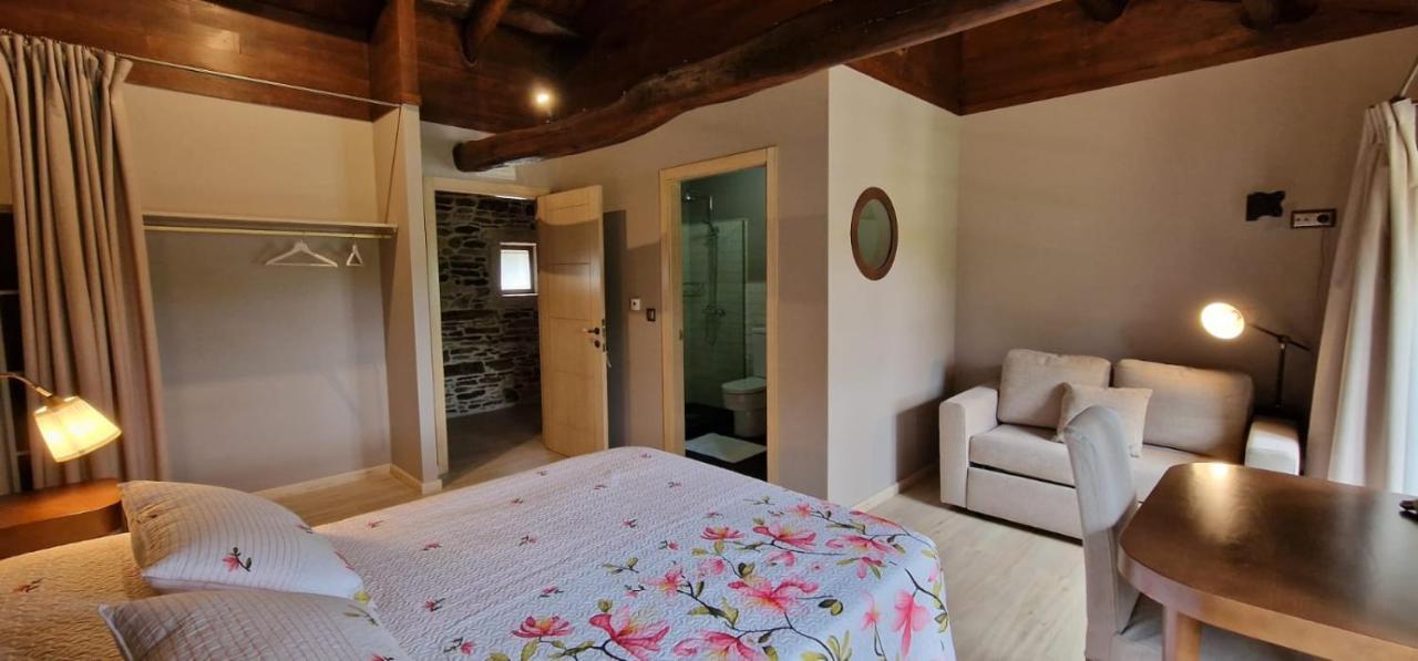 Habitaciones La Cuevona De Guitiriz Lugo Экстерьер фото