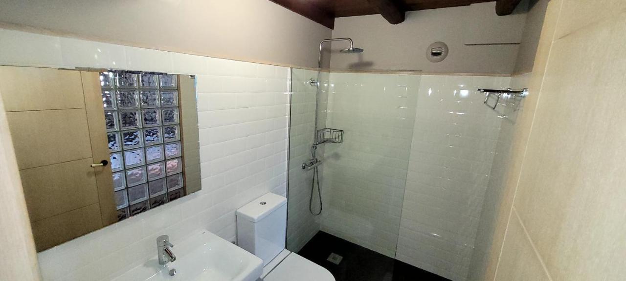 Habitaciones La Cuevona De Guitiriz Lugo Экстерьер фото