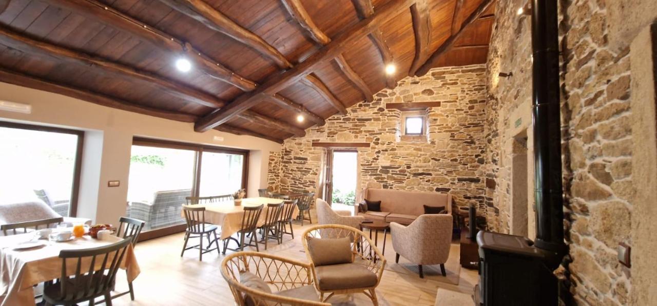 Habitaciones La Cuevona De Guitiriz Lugo Экстерьер фото